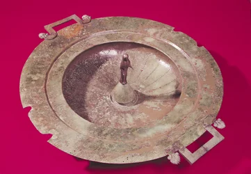 Pokrywa krateru, z Grobowca Księżniczki Vix (brąz)